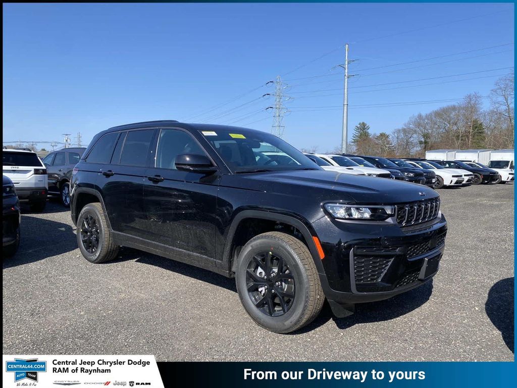 New 2026 Jeep Grand Cherokee Altitude