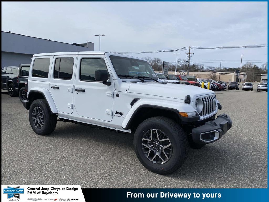 New 2026 Jeep Wrangler 4-Door Sahara 4x4