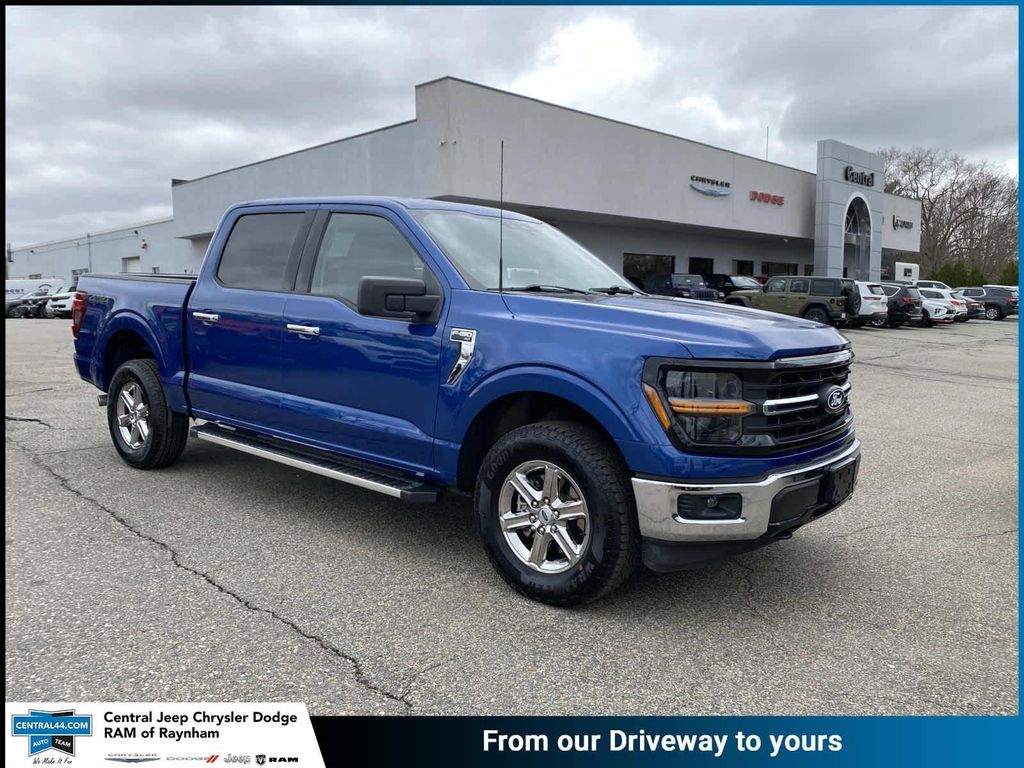 2025 FORD F-150 XLT photo 1
