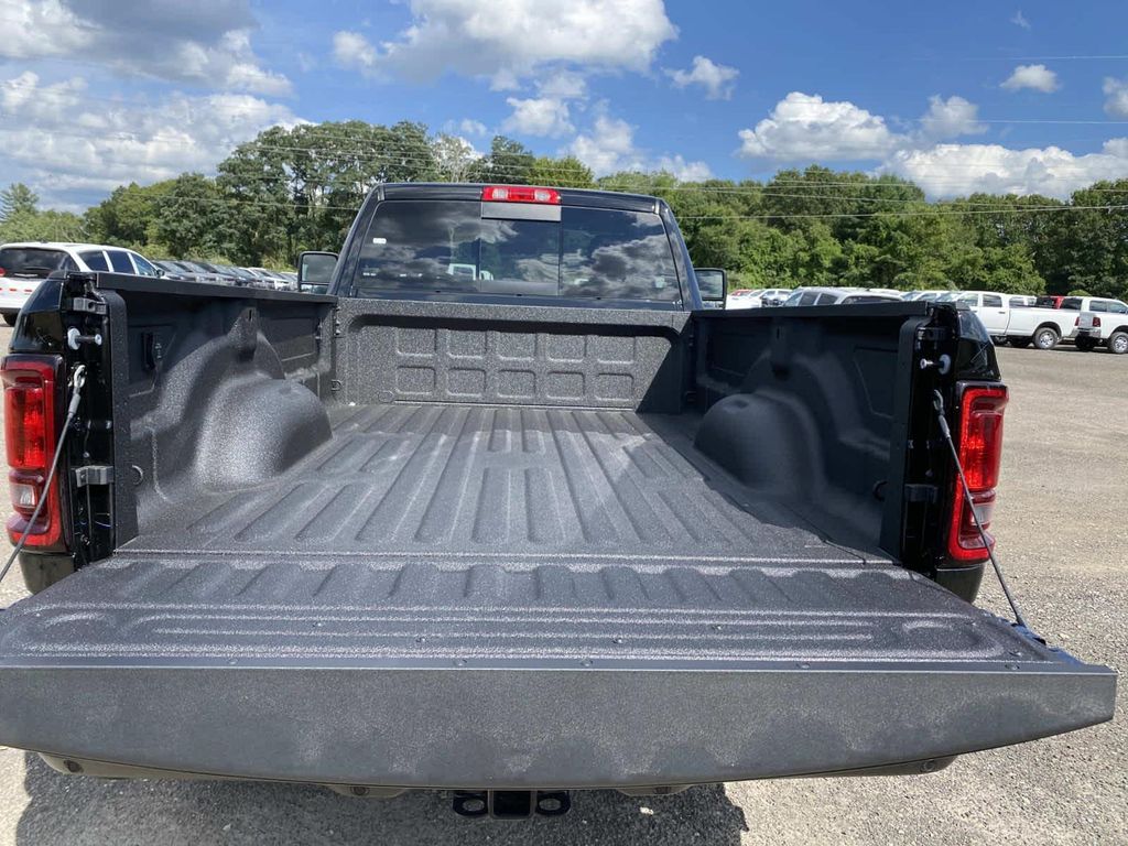 2026 RAM 2500 TRADESMAN REGULAR CAB 4X4 8' BOX — фото 5