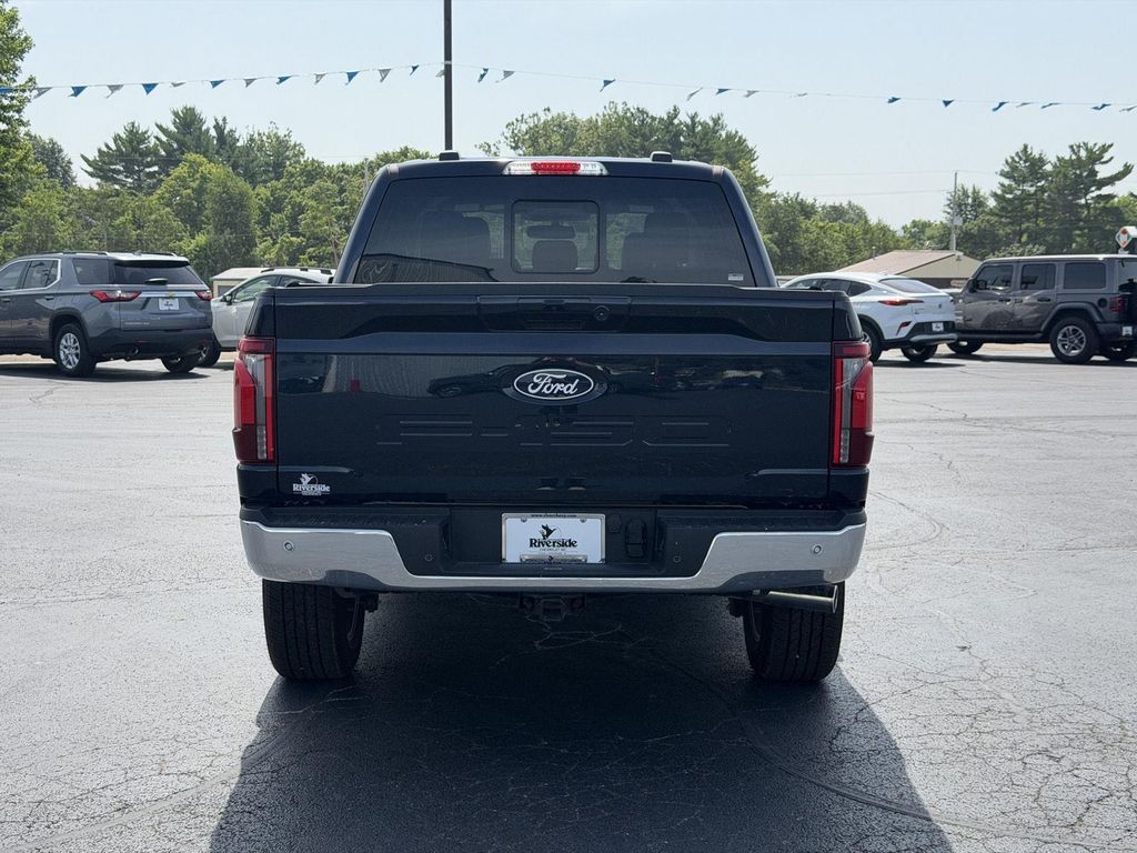 2025 FORD F-150 LARIAT — фото 9