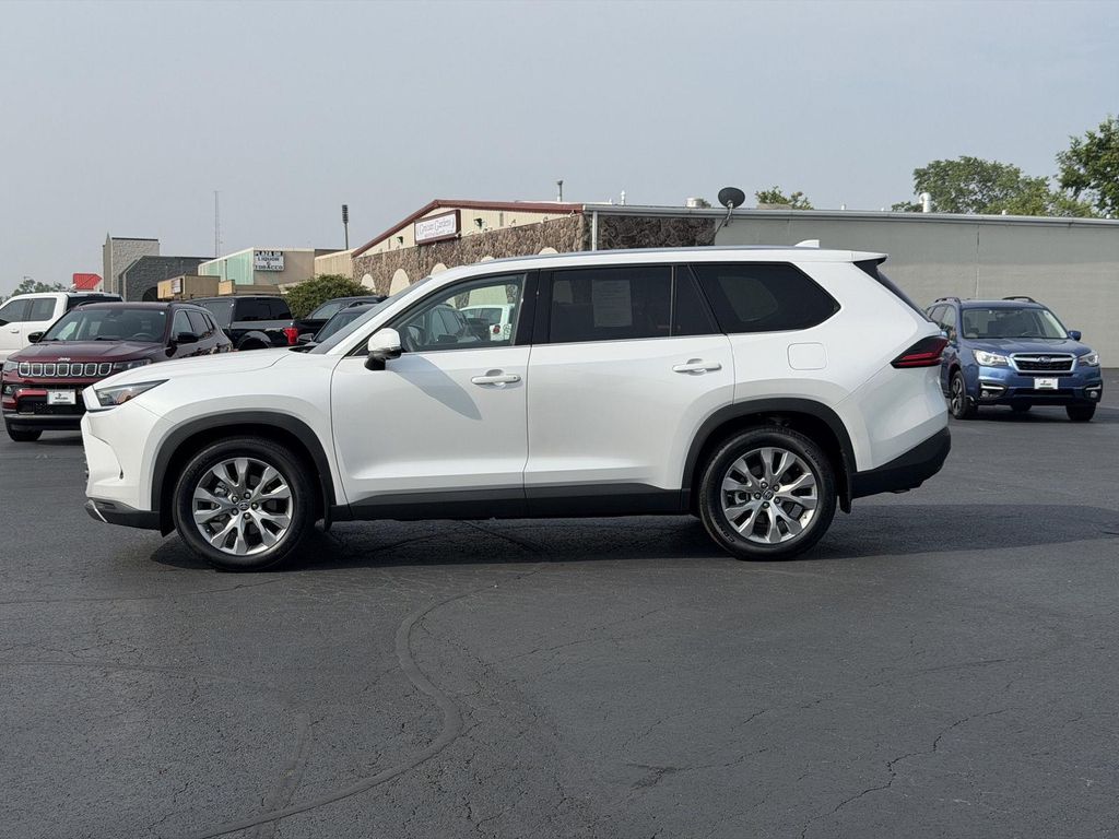 2026 Toyota HIGHLANDER LE — фото 7