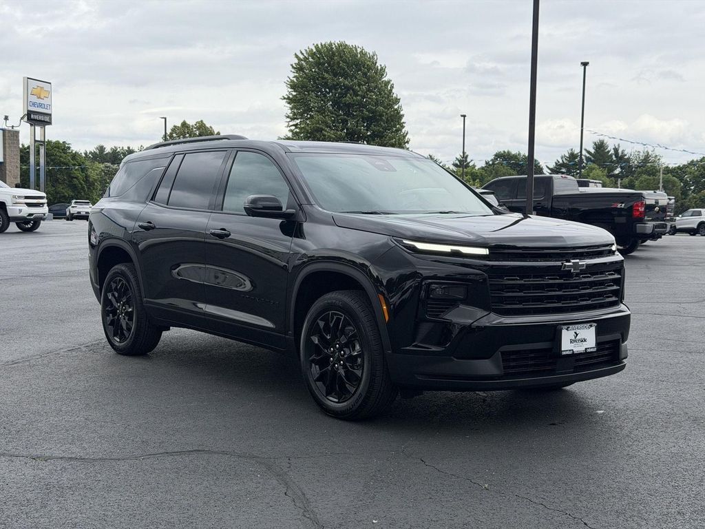 New 2026 Chevrolet Traverse LT