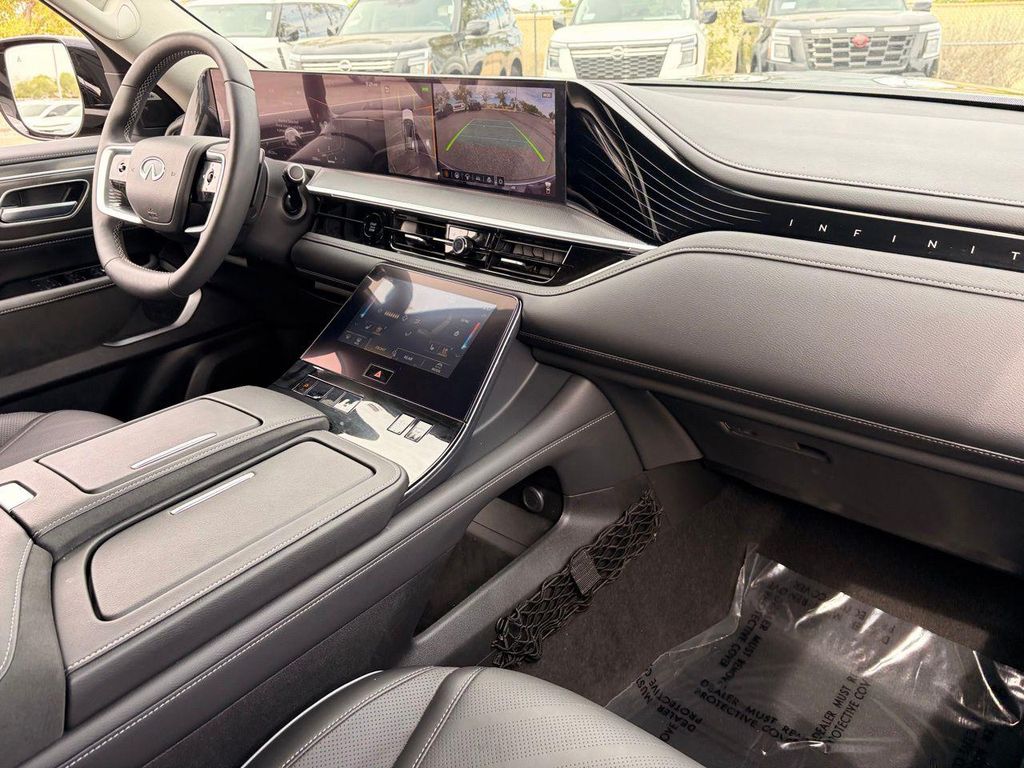2026 Infiniti QX80 LUXE — миниатюра 12