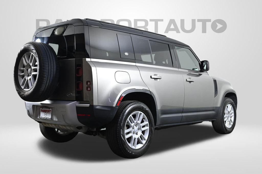 صورة 8 لـ 2023 LAND Rover DEFENDER 110 S