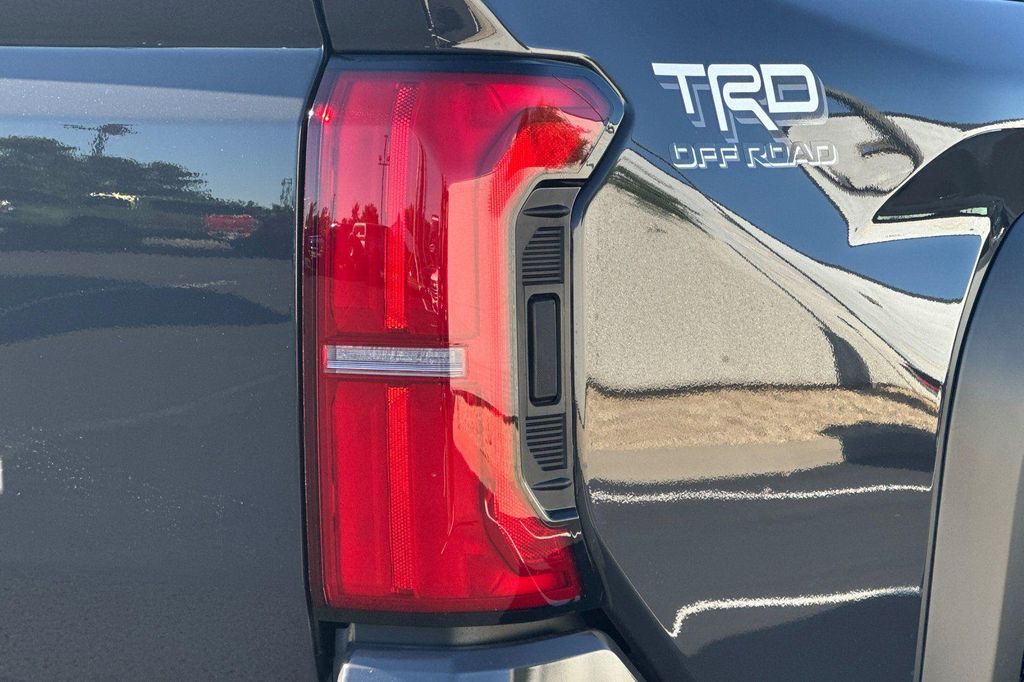 صورة مصغرة 25 لـ 2026 Toyota TACOMA TRD OFF ROAD