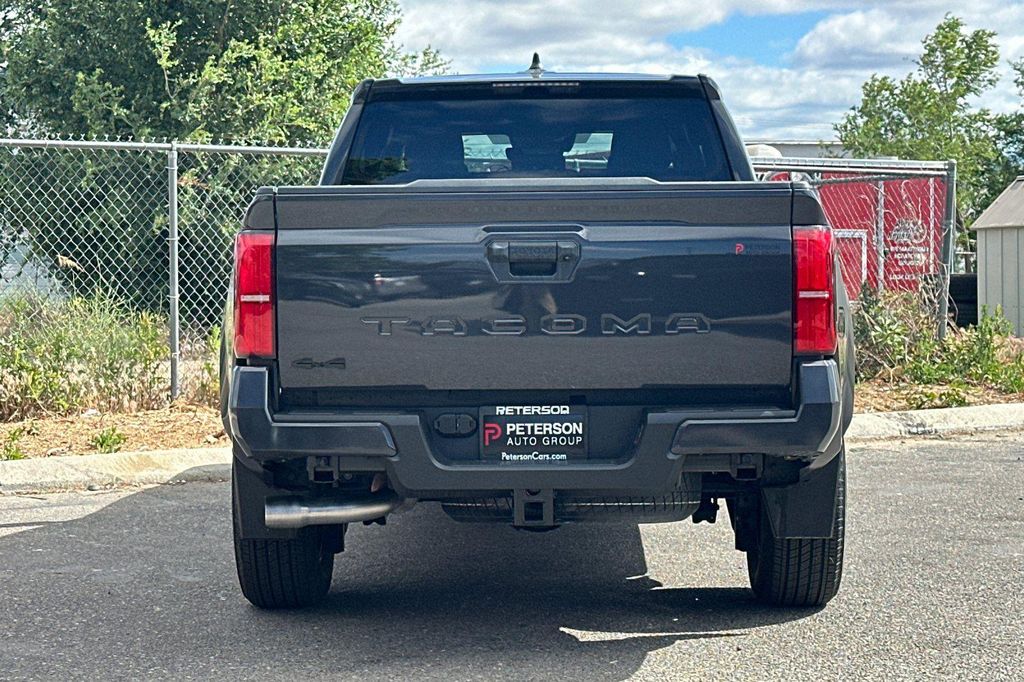 2024 TOYOTA TACOMA TRD SPORT photo 5