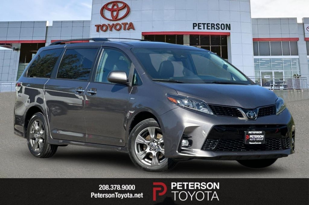 Used 2020 Toyota Sienna SE Premium