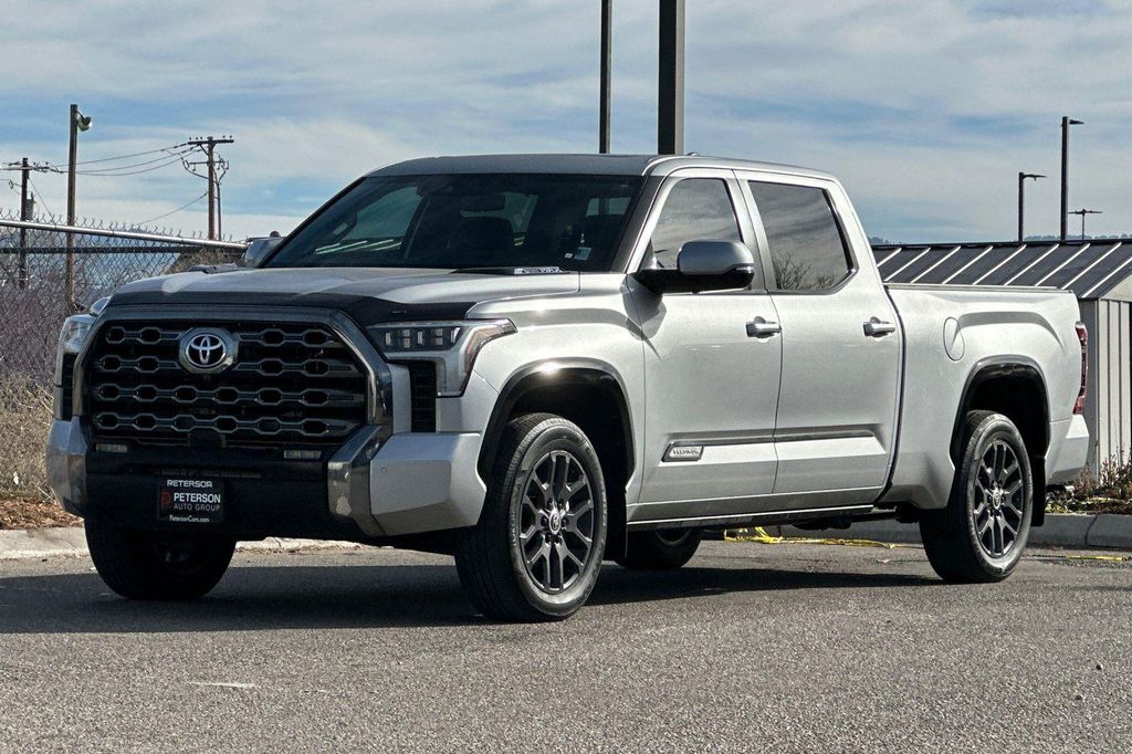 TOYOTA TUNDRA - 8