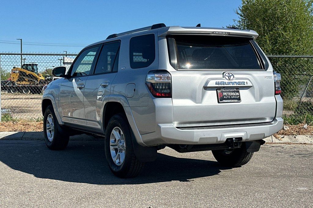 TOYOTA 4RUNNER - 6