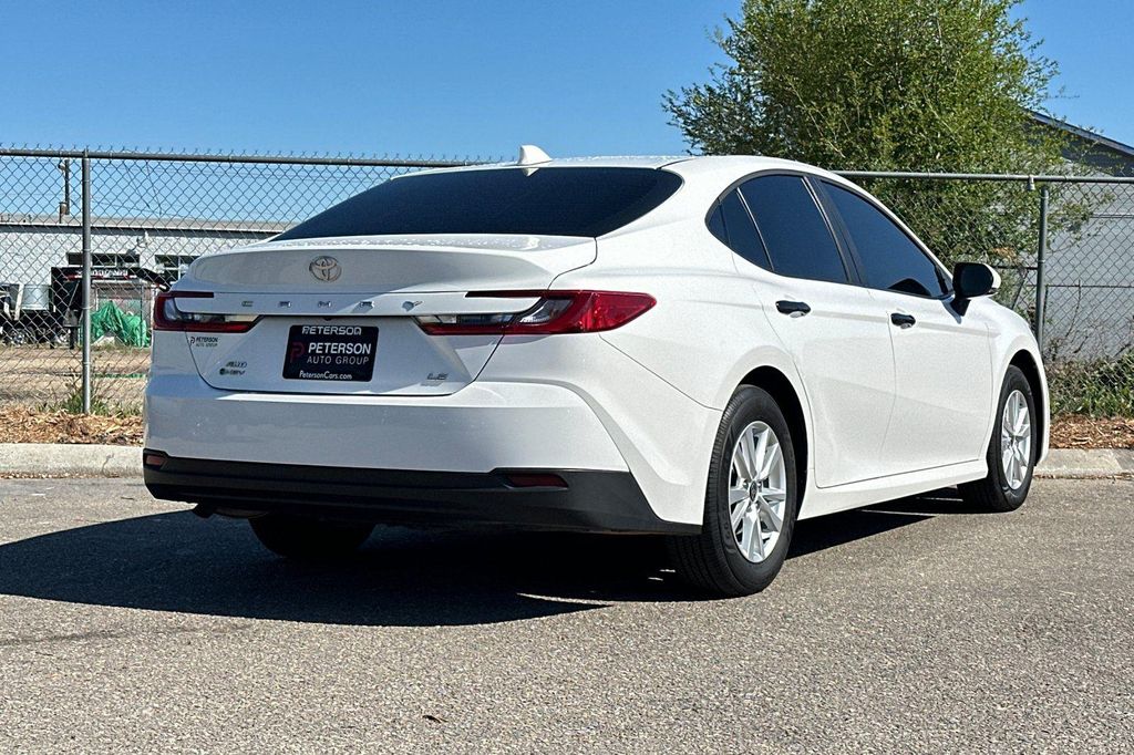 TOYOTA CAMRY - 4