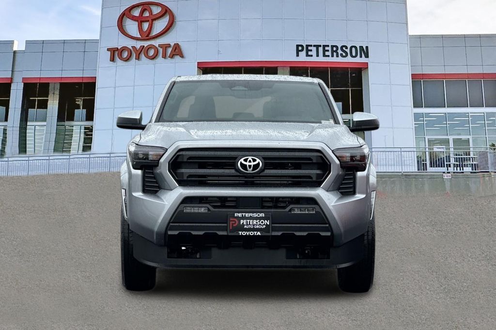 صورة 9 لـ 2026 Toyota TACOMA SR5