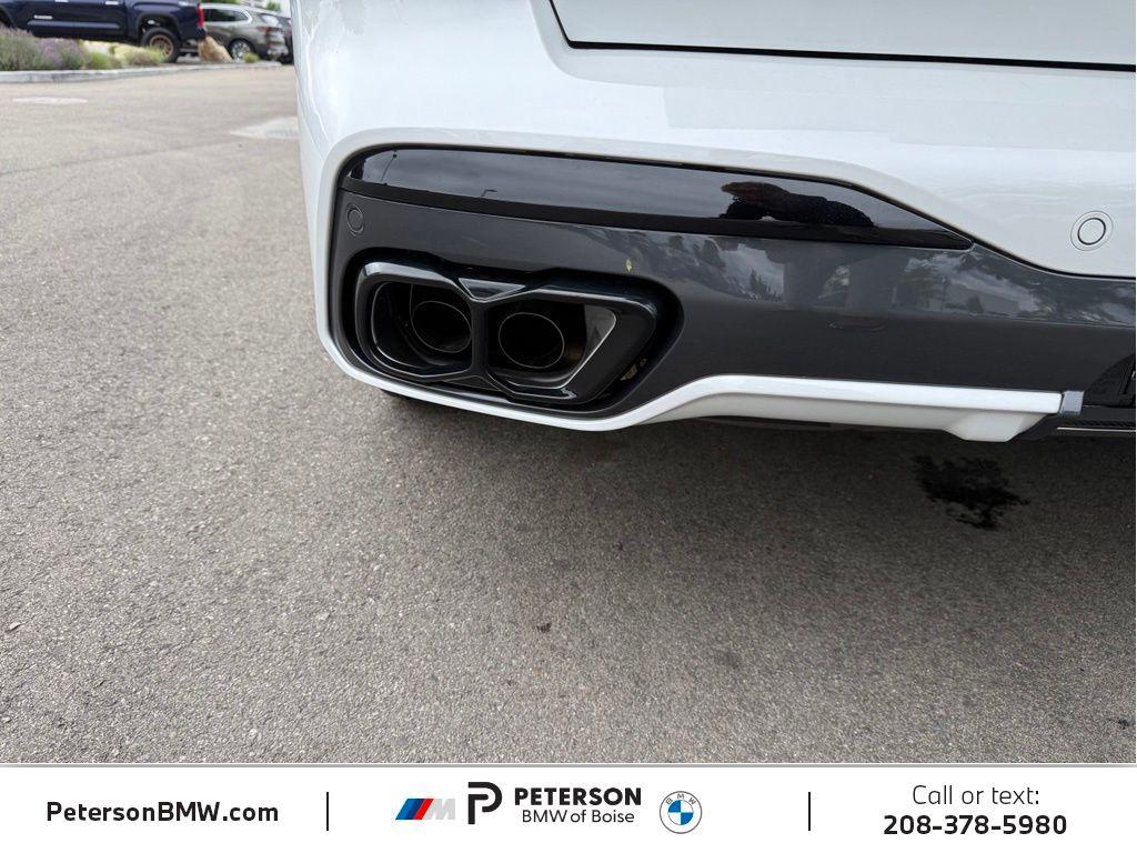 صورة مصغرة 17 لـ 2027 BMW X7 M60I