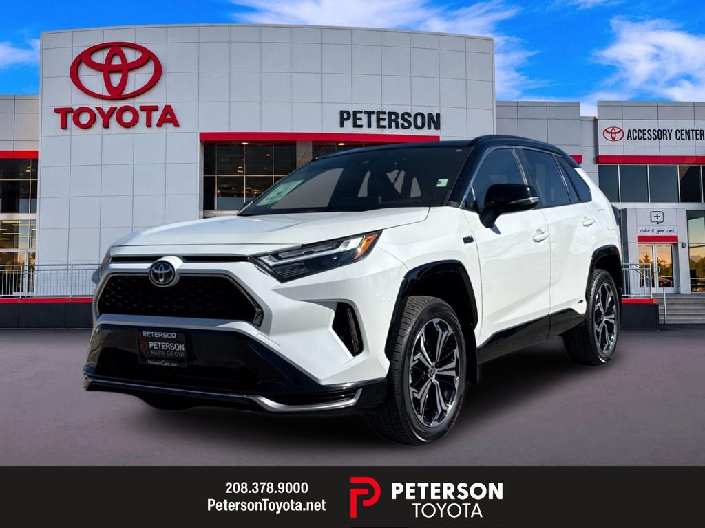 صورة 7 لـ 2023 Toyota RAV4 PRIME XSE