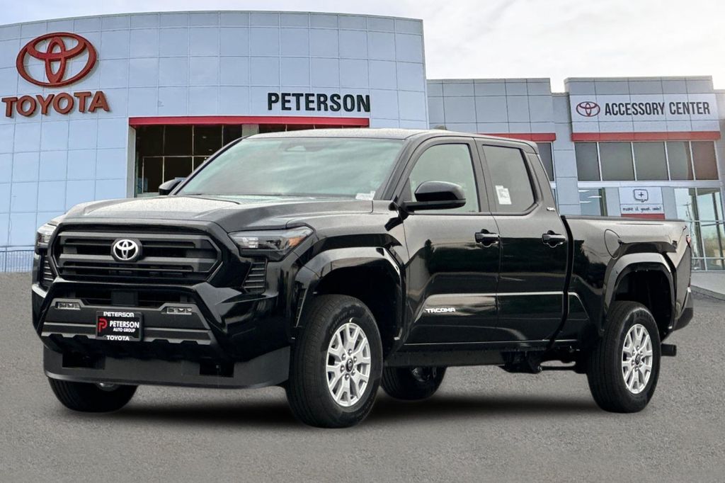 2026 Toyota TACOMA SR5 — фото 8