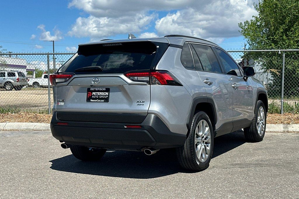 TOYOTA RAV4 - 4