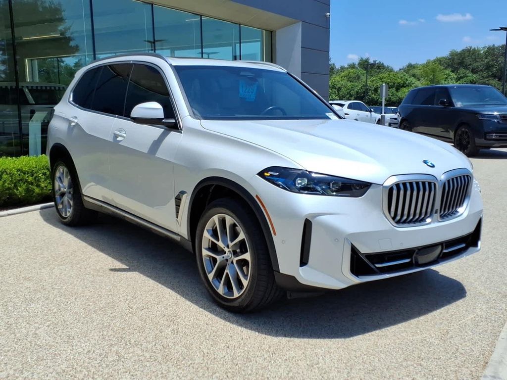 صورة 4 لـ 2025 BMW X5 SDRIVE40I