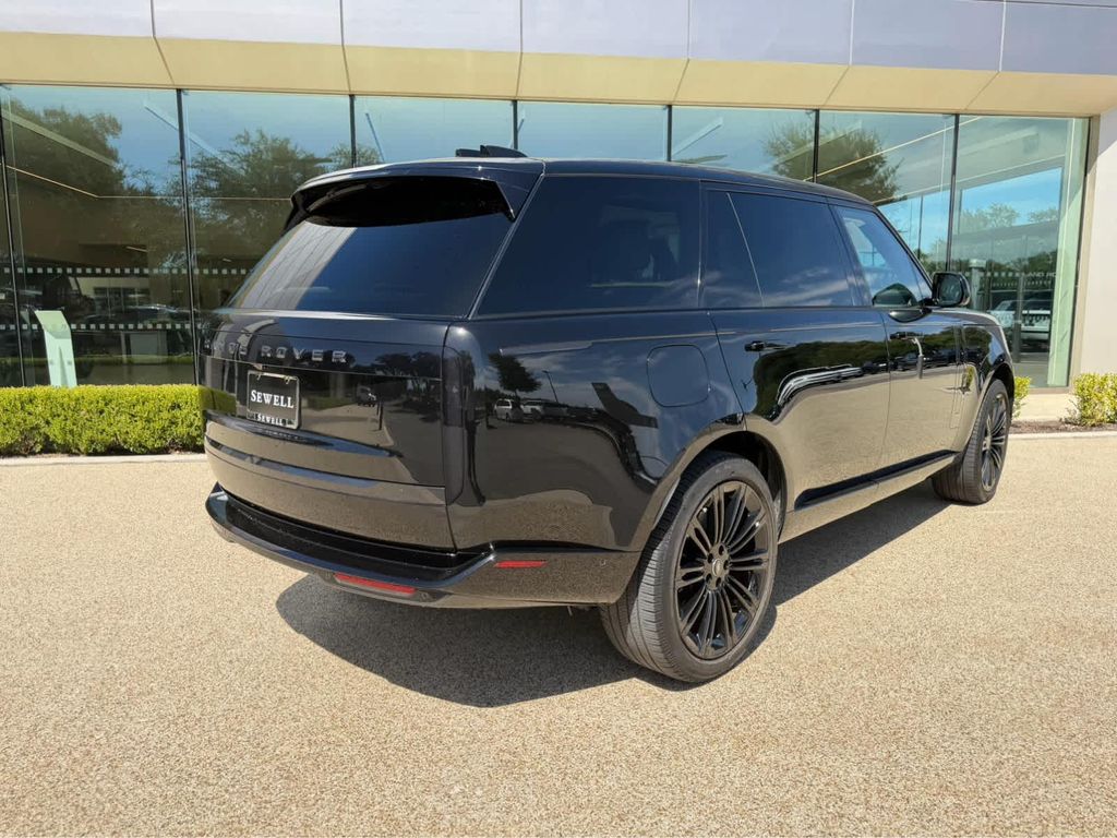 صورة 7 لـ 2025 LAND Rover RANGE ROVER P530 SE 7 SEAT