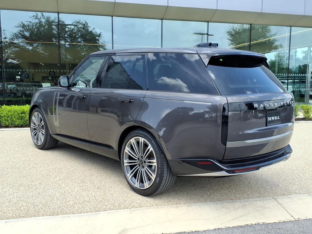 صورة 4 لـ 2026 LAND Rover RANGE ROVER P400 SE