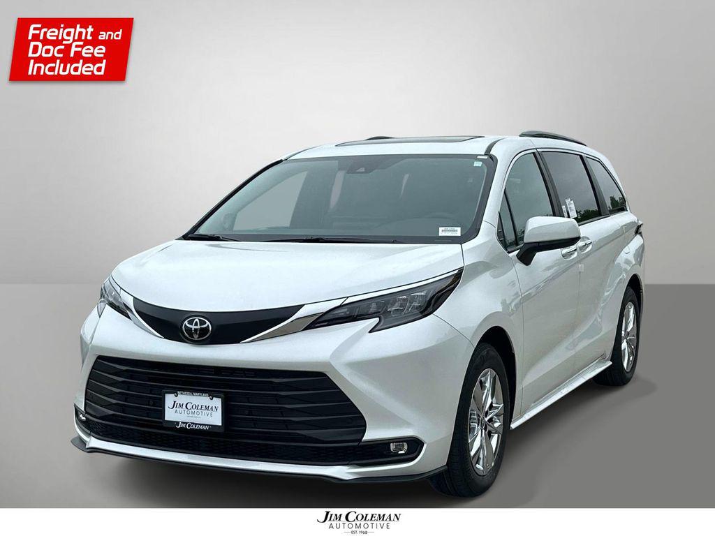 New 2026 Toyota Sienna XLE