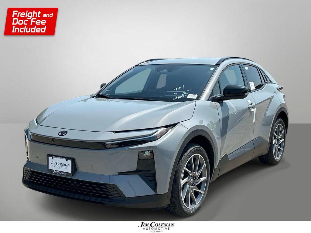 New 2026 Toyota C-HR XSE