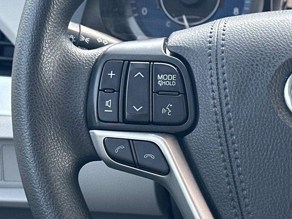 2020 Toyota SIENNA LE 照片 10
