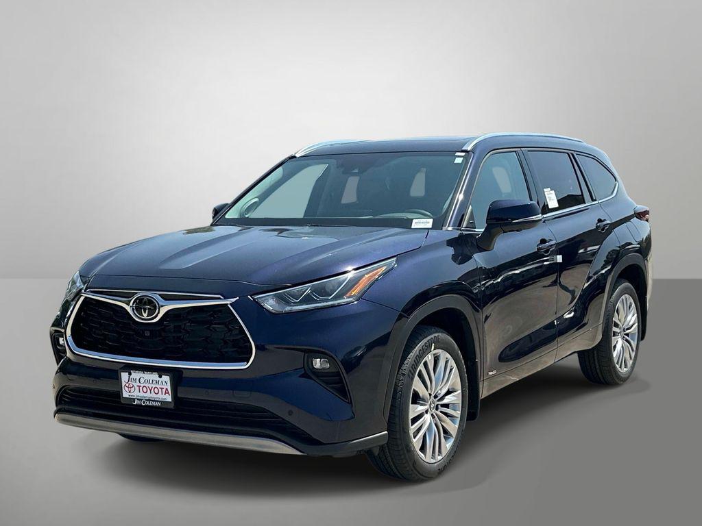 New 2026 Toyota Highlander Hybrid Platinum