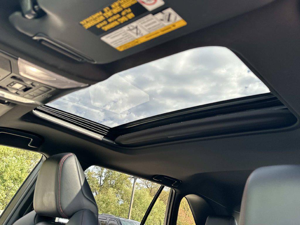 صورة مصغرة 16 لـ 2022 Toyota RAV4 PRIME XSE