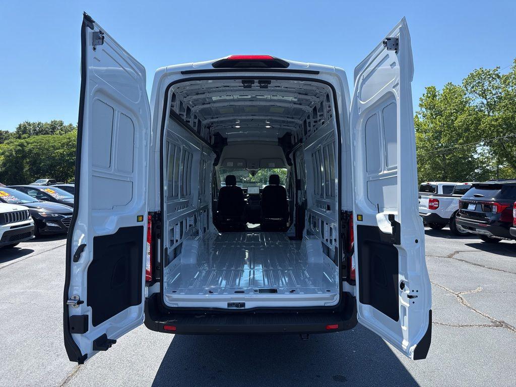 صورة مصغرة 30 لـ 2026 FORD TRANSIT-350 BASE