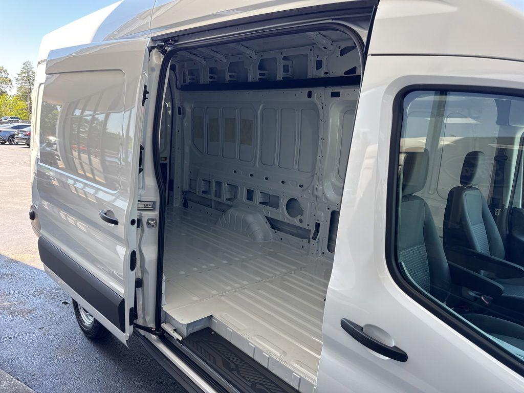 صورة مصغرة 25 لـ 2026 FORD TRANSIT-350 BASE