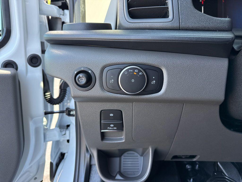صورة مصغرة 14 لـ 2026 FORD TRANSIT-350 BASE
