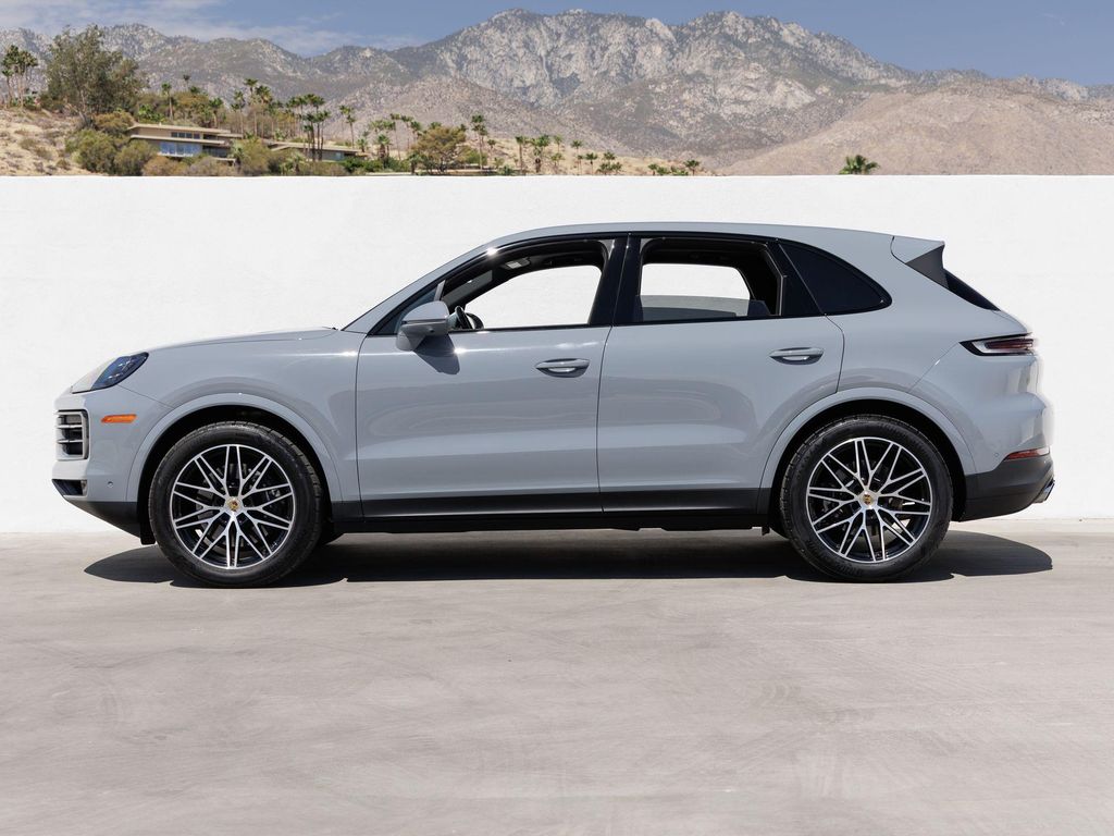 2024 Porsche CAYENNE 照片 2
