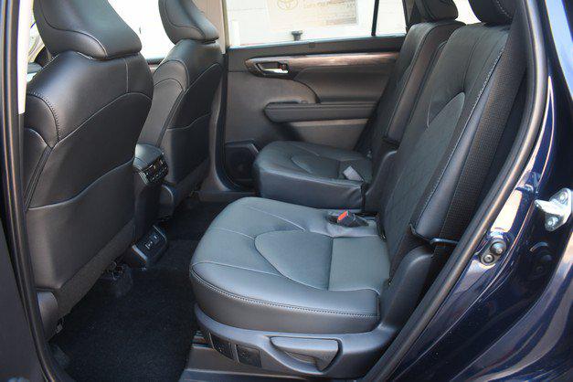 صورة 10 لـ 2026 Toyota HIGHLANDER PLATINUM