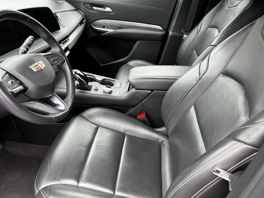 2024 Cadillac XT4 PREMIUM LUXURY — фото 9