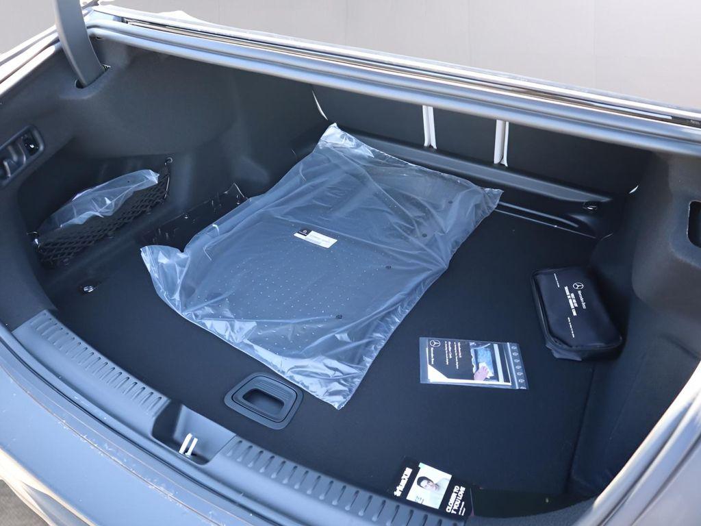 MERCEDES-BENZ E-CLASS - 10