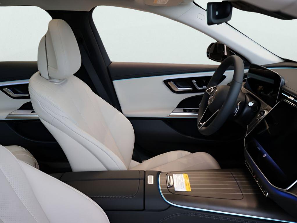 MERCEDES-BENZ E-CLASS - 10