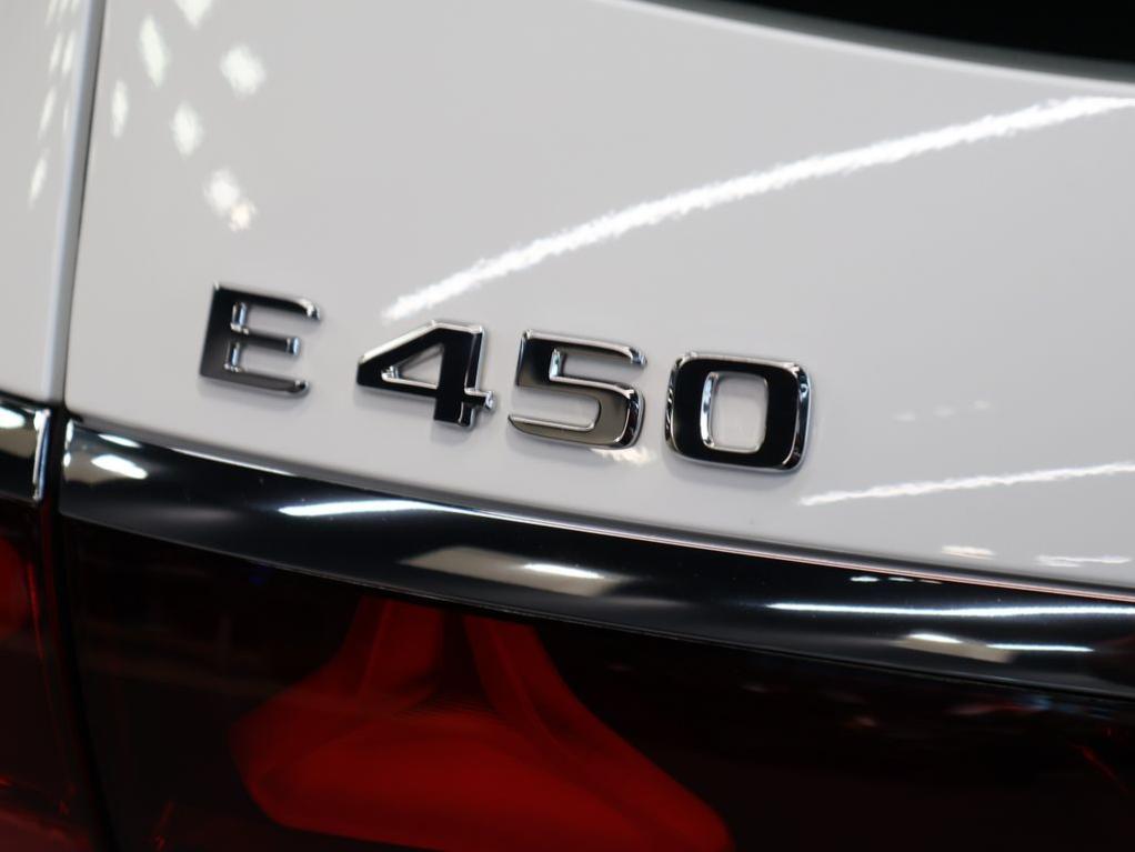 MERCEDES-BENZ E-CLASS - 8