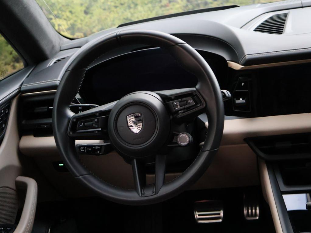 2024 Porsche MACAN TURBO 照片 19