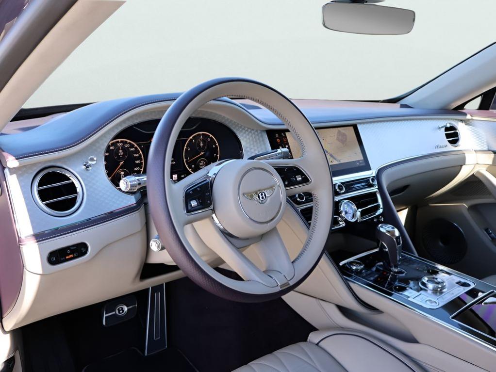 صورة 21 لـ 2023 Bentley FLYING SPUR AZURE