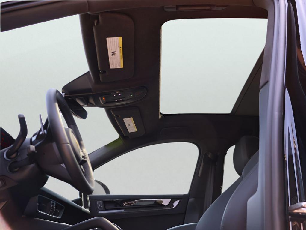 2025 Porsche CAYENNE GTS — миниатюра 37