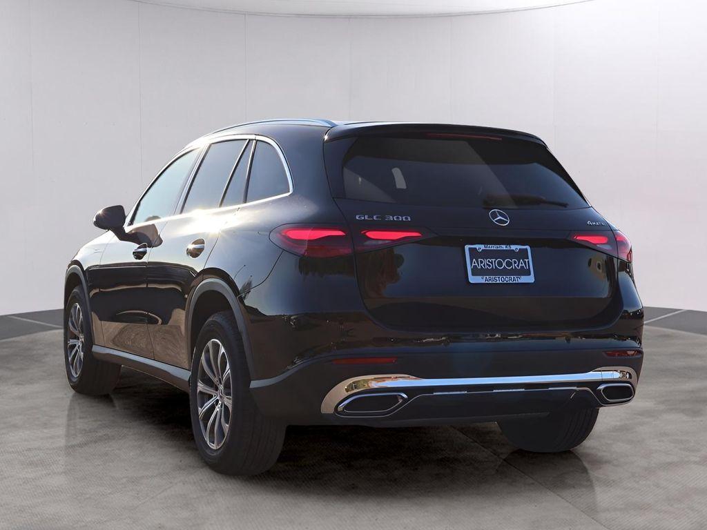 MERCEDES-BENZ GLC - 7