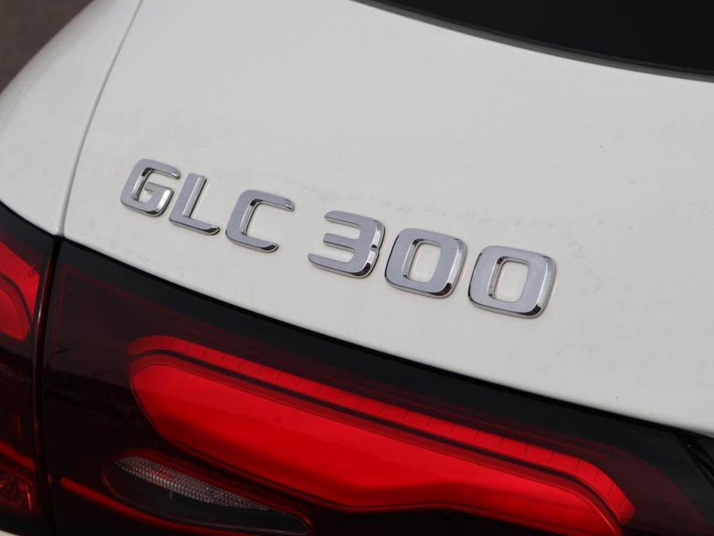 MERCEDES-BENZ GLC - 8