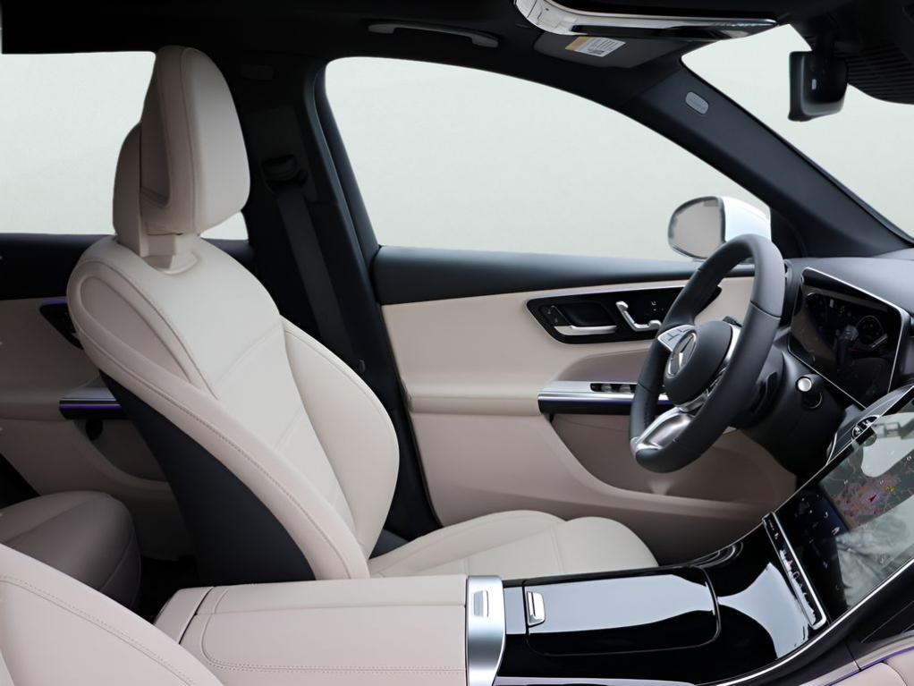 MERCEDES-BENZ GLC - 10