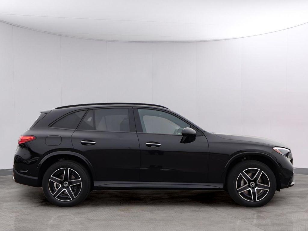 2026 Mercedes-BENZ GLC — фото 4