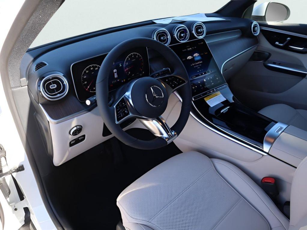 صورة مصغرة 32 لـ 2026 Mercedes-BENZ GLC