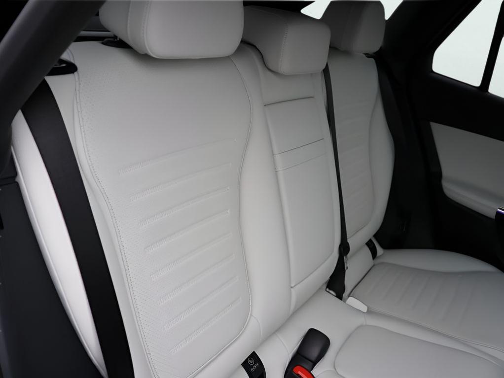 2026 Mercedes-BENZ GLC 缩略图 14