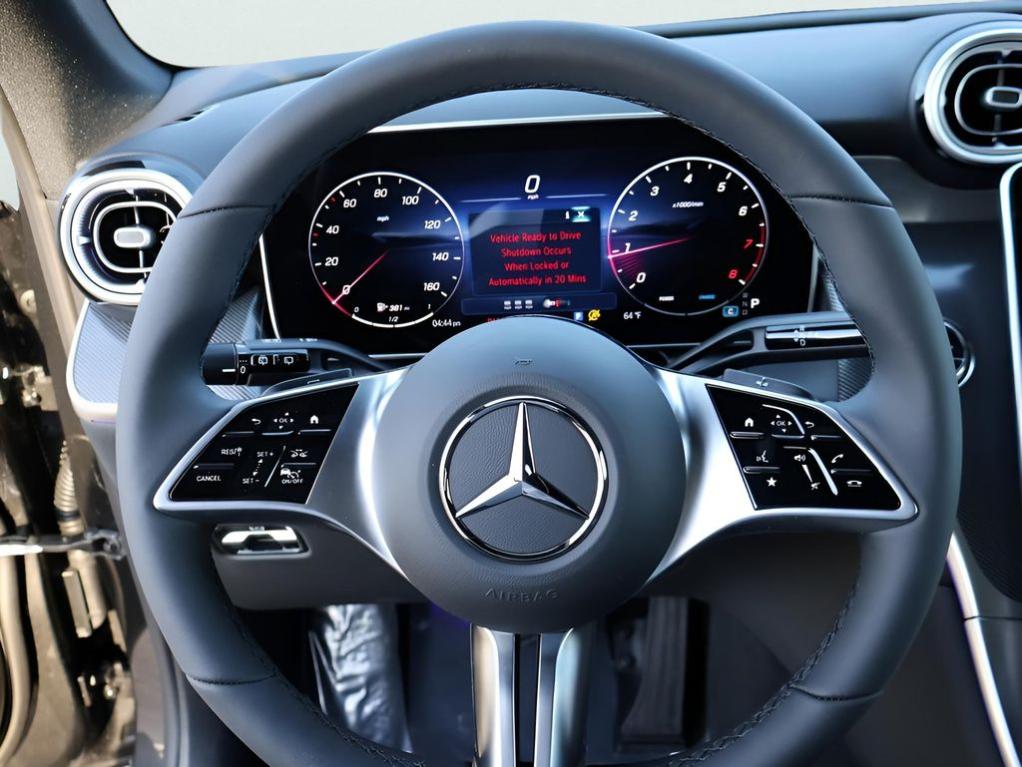 2026 Mercedes-BENZ GLC — миниатюра 32