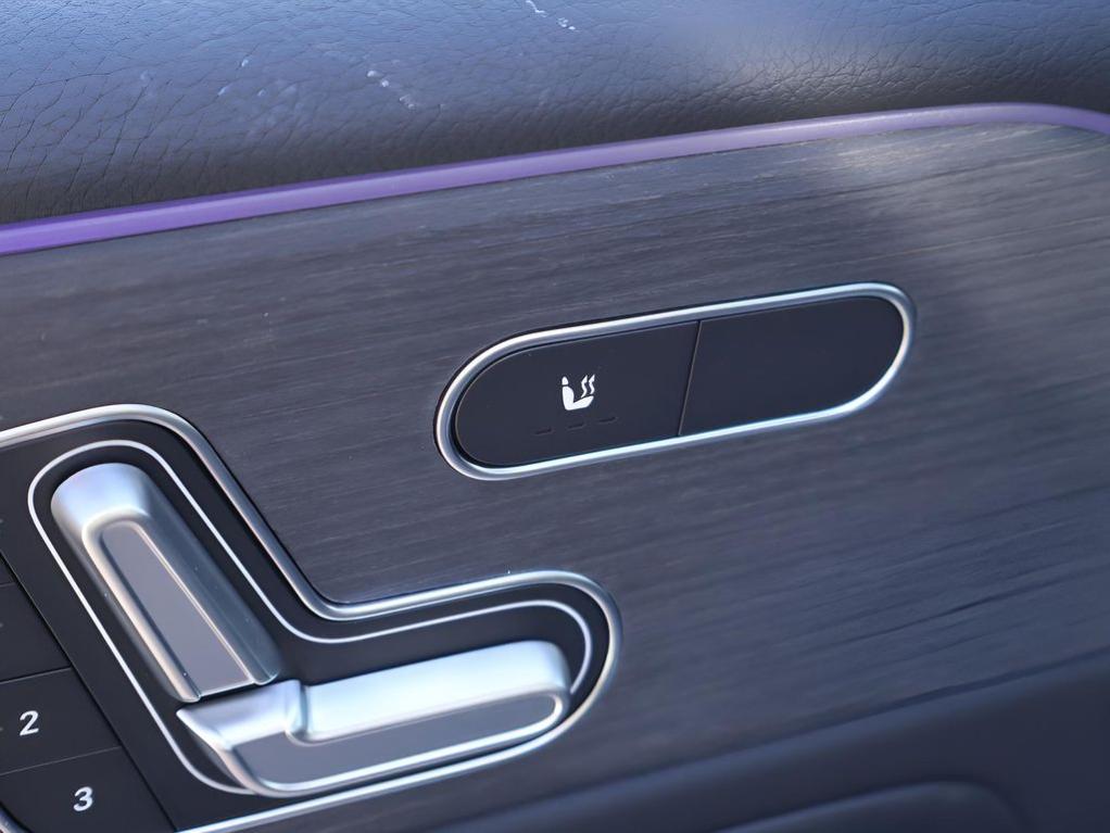 2026 Mercedes-BENZ GLB — миниатюра 15