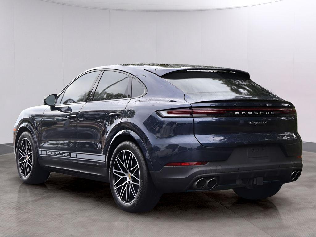 صورة 3 لـ 2024 Porsche CAYENNE S COUPE AWD