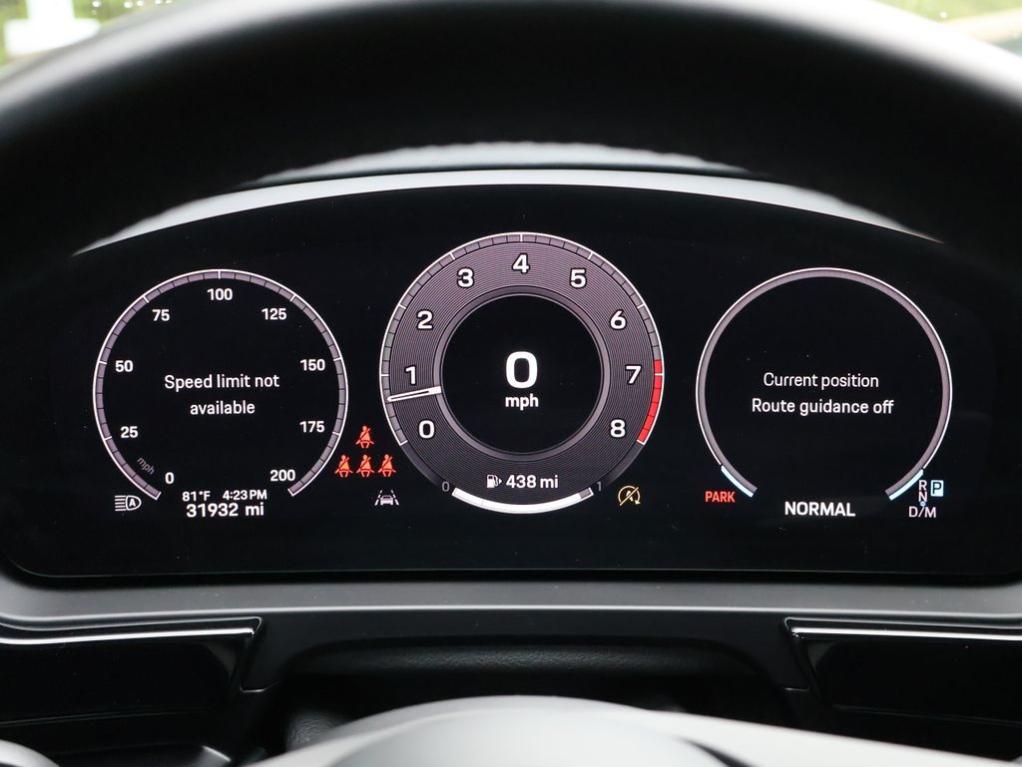 صورة 28 لـ 2024 Porsche CAYENNE S COUPE AWD